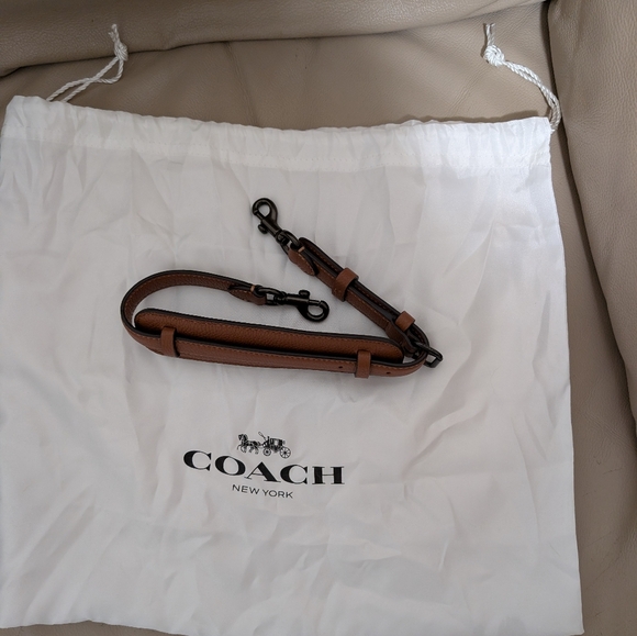 Coach Willow Leather Bucket Bag, Orange. Great For Casual Life. - Picture 1 of 4